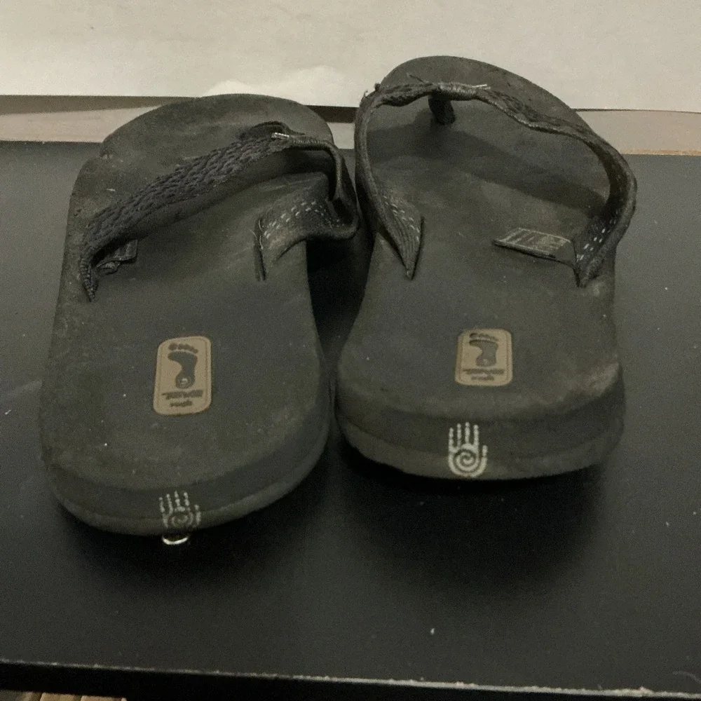 Teva Men's Mush ii BKBL Black Lightweight thong Flip Flop Sandals Size 8